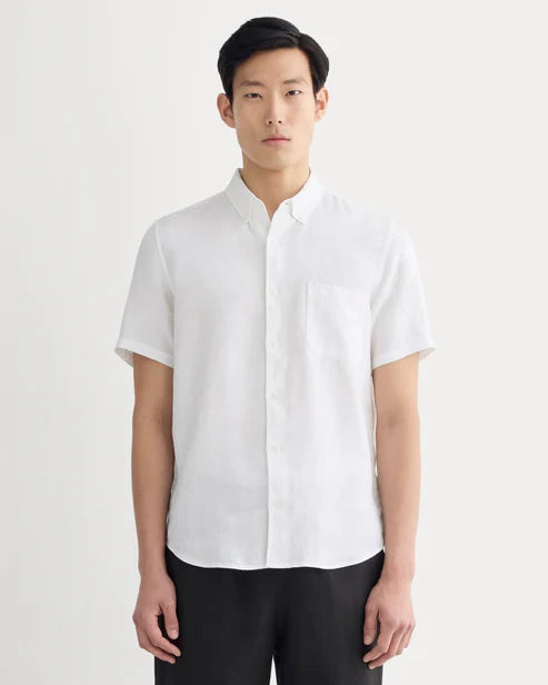 The Classic Short-Sleeve Shirt in Linen